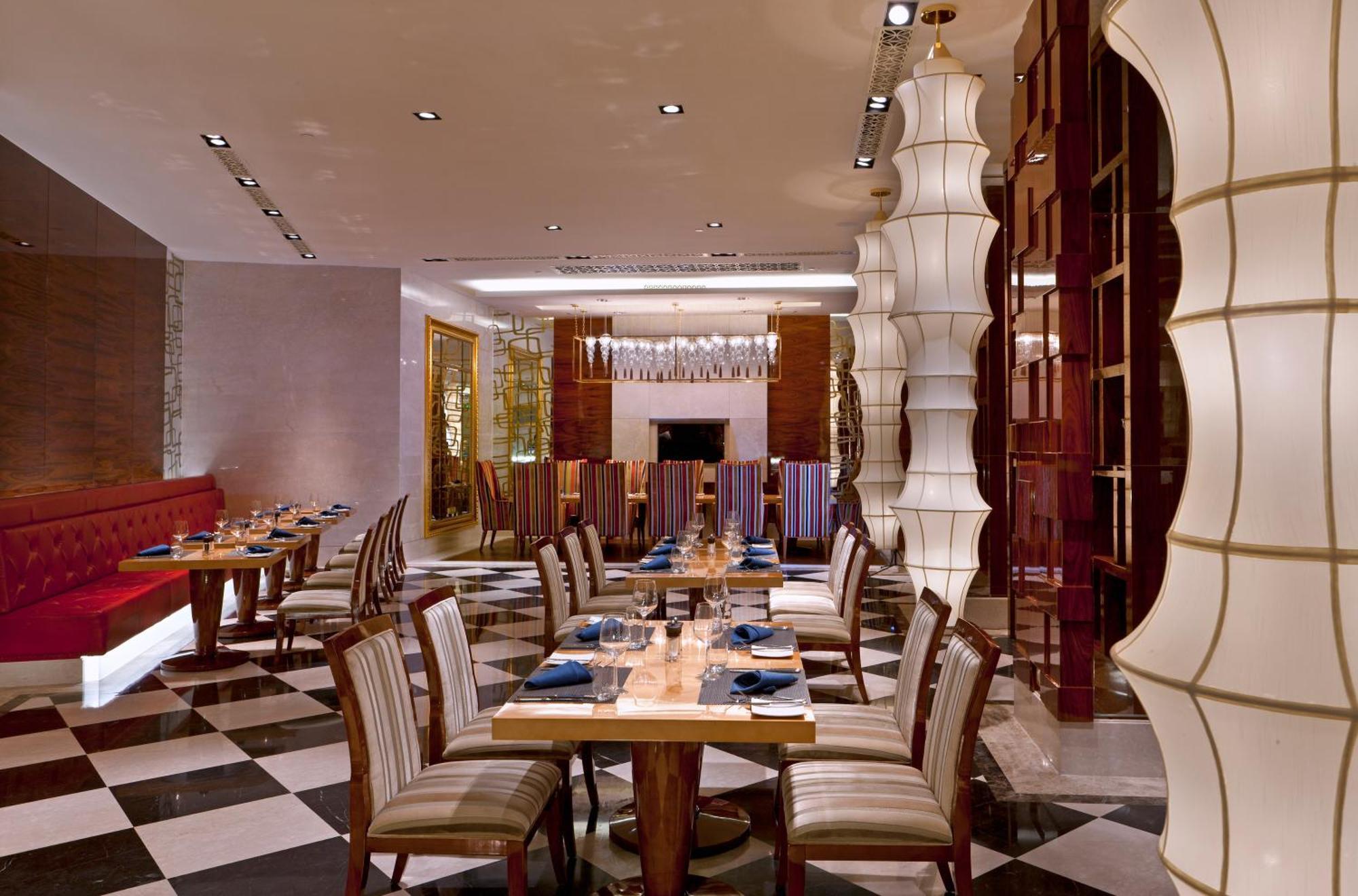 Sheraton Chongqing Hotel Zewnętrze zdjęcie