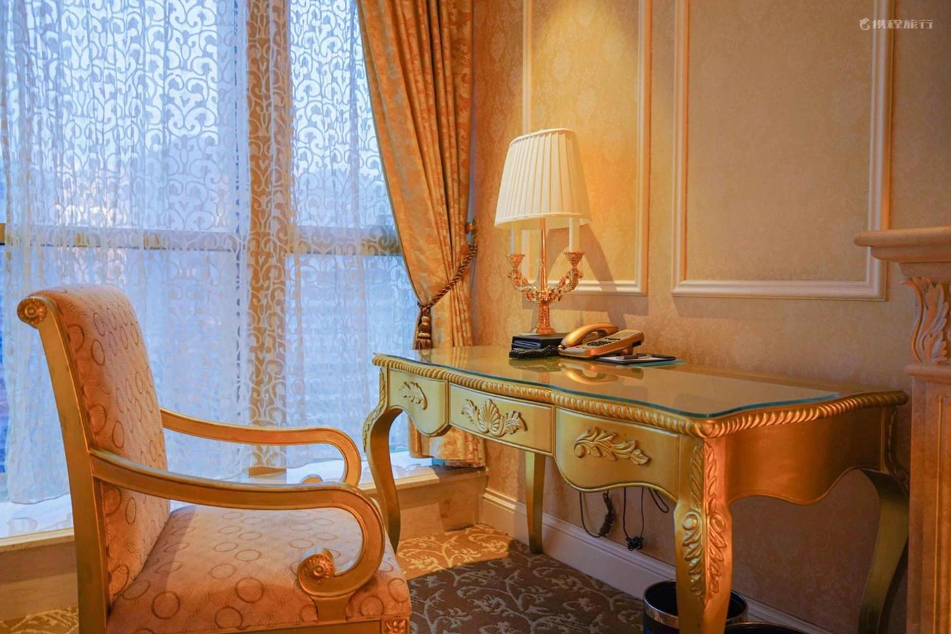 Sheraton Chongqing Hotel Zewnętrze zdjęcie
